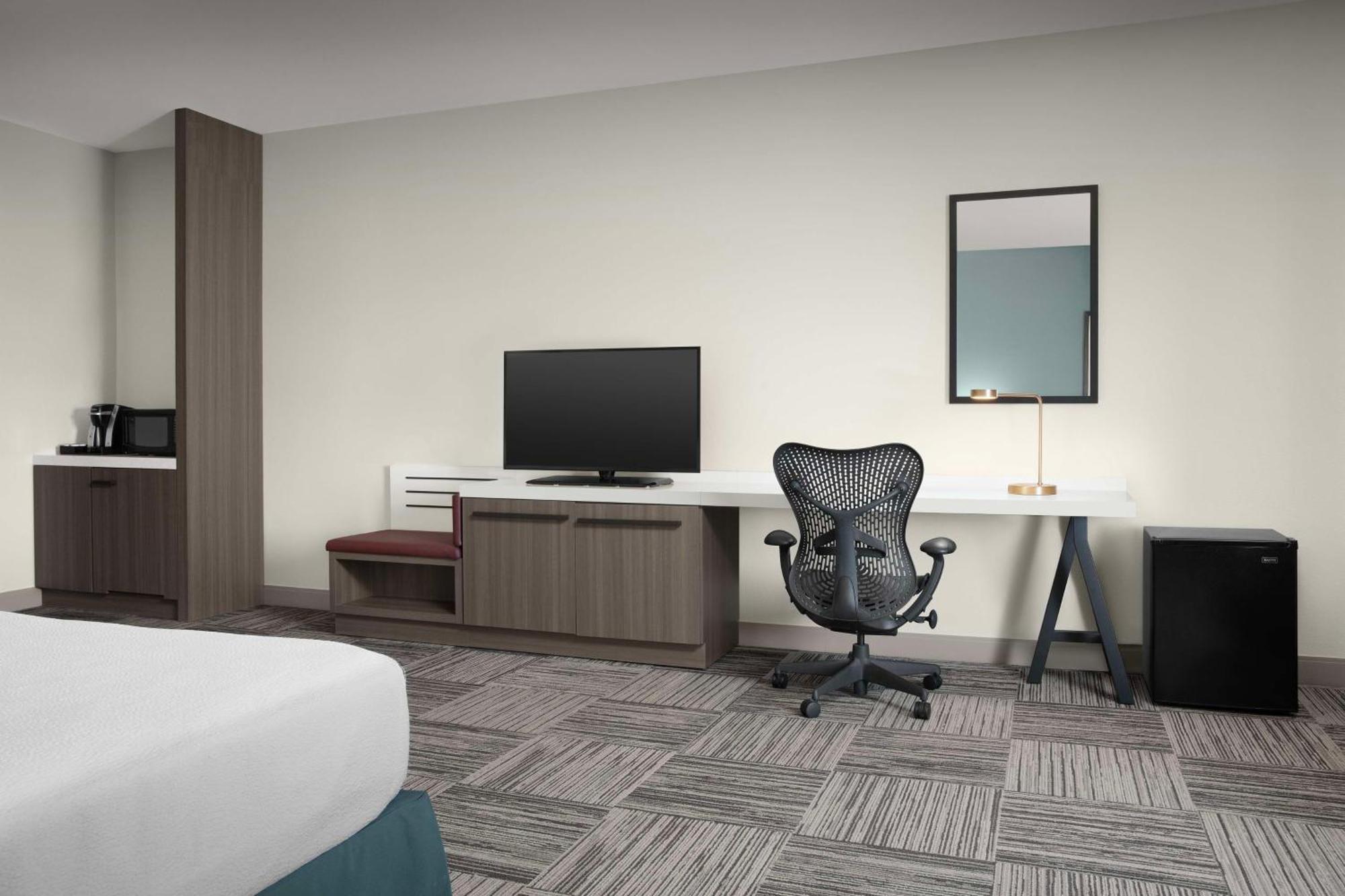 Hilton Garden Inn גרנברי מראה חיצוני תמונה